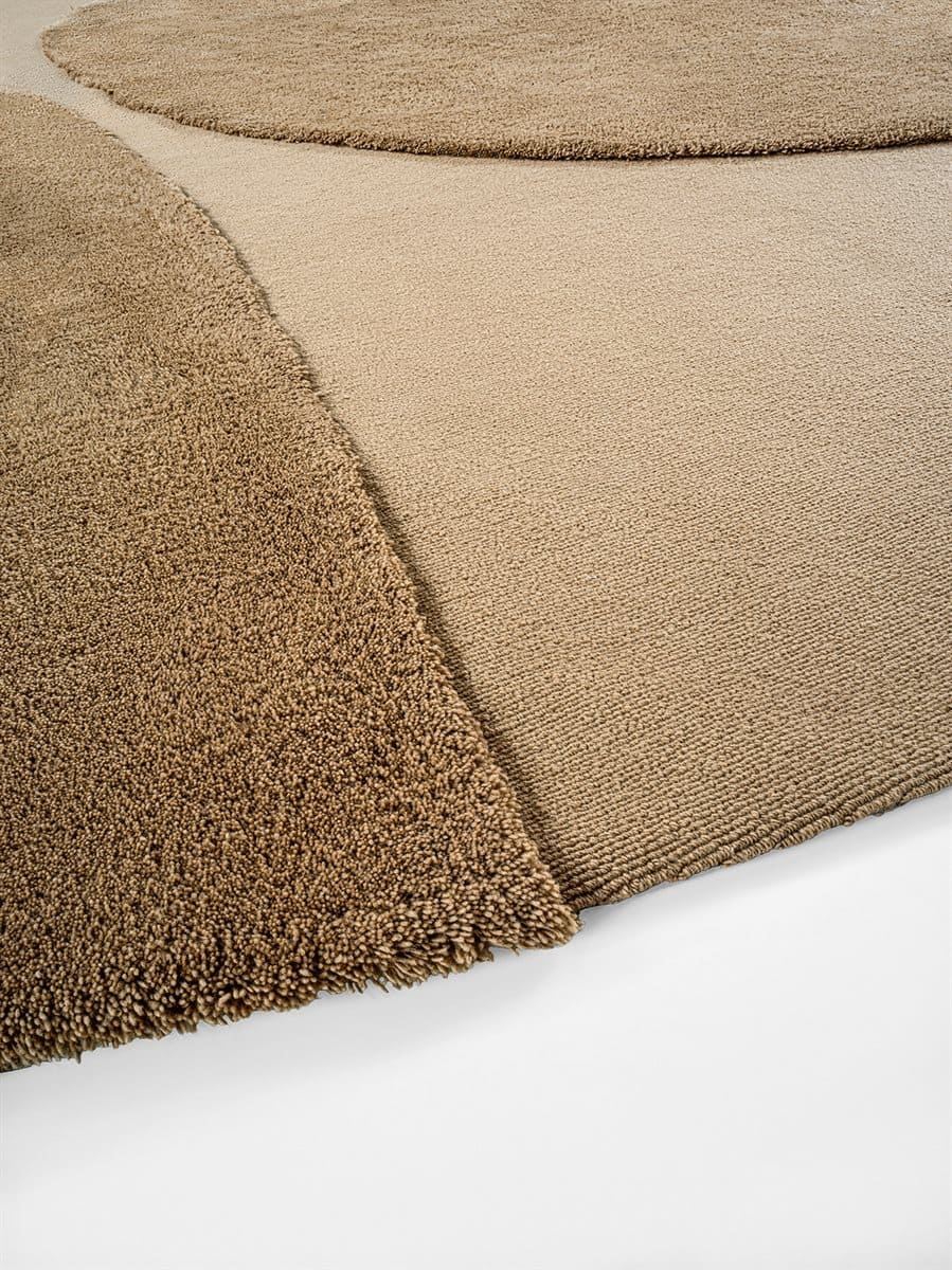 Ato Rug slider 1